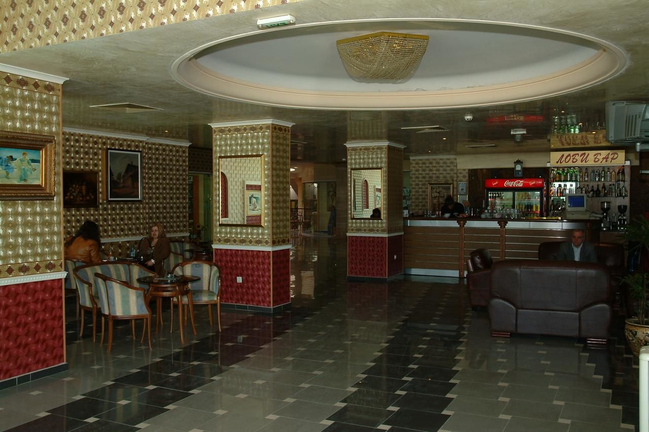 Отель Hotel Dobrudja Добрич-32