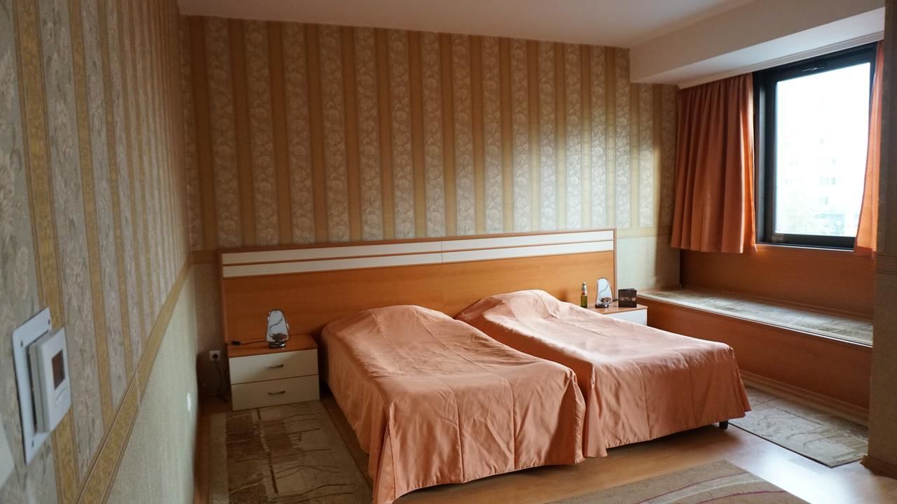 Отель Hotel Dobrudja Добрич-12